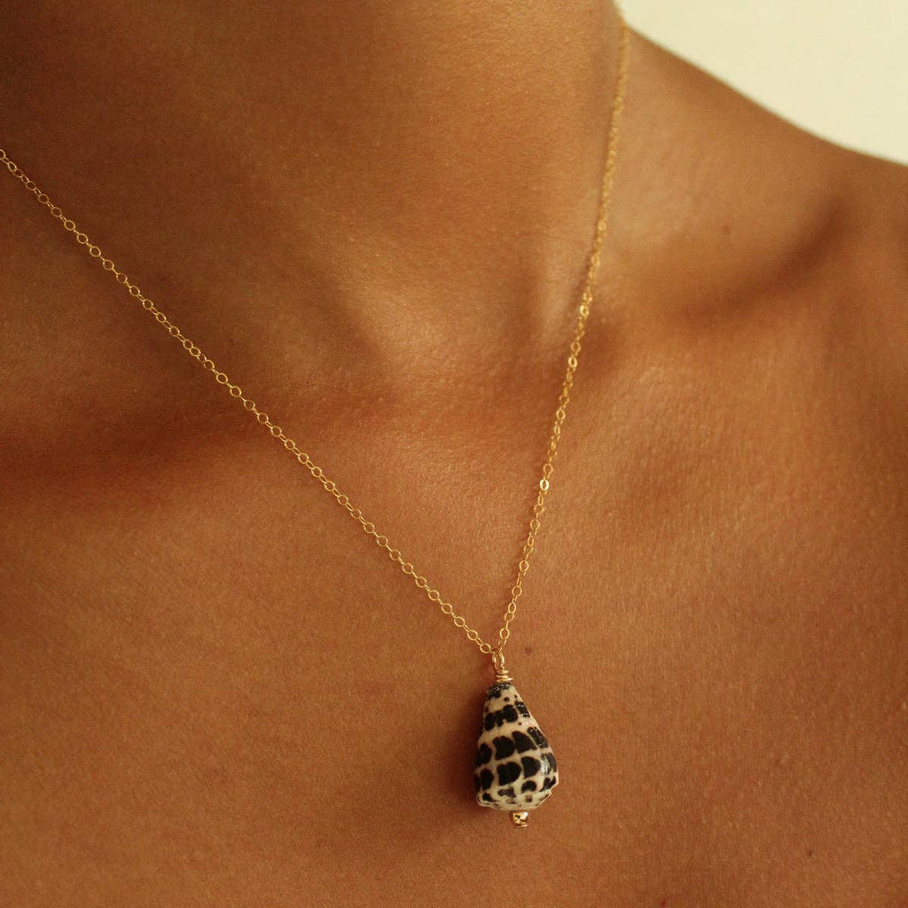 KEANI Hebrew Cone Gold Necklace 