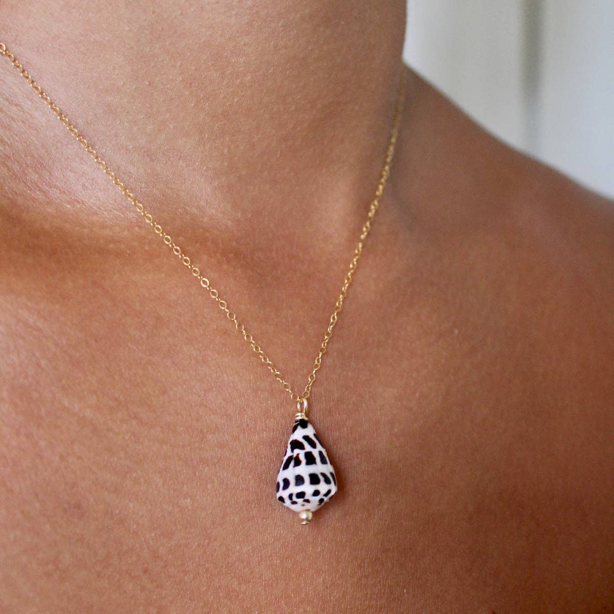 KEANI Hebrew Cone Gold Necklace 