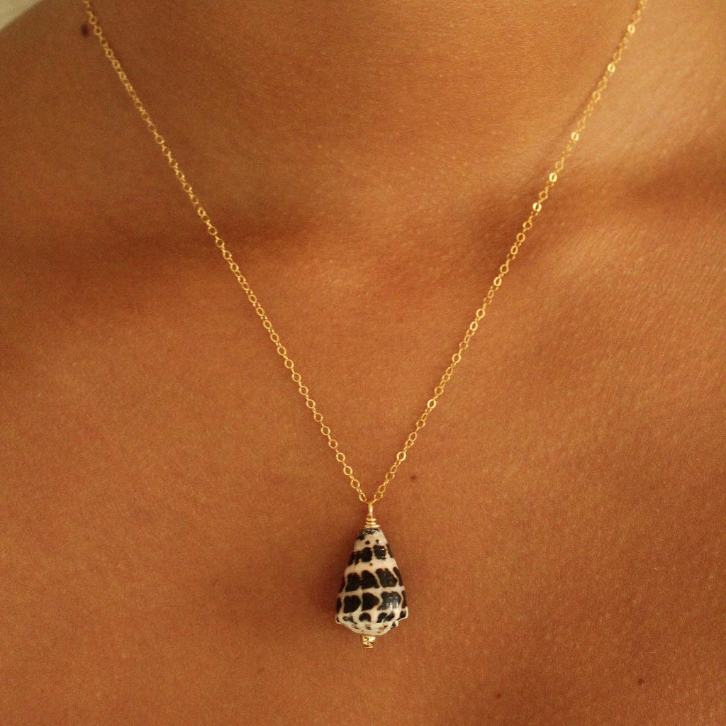 KEANI Hebrew Cone Gold Necklace 